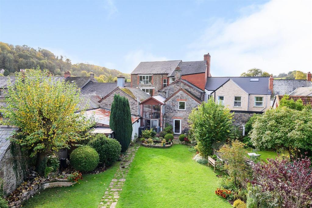 Brook Street, Bampton, Tiverton 4 bed terraced house £475,000