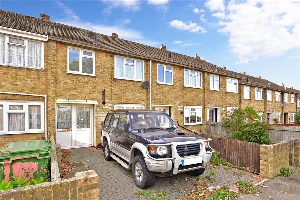 Yarrow Road, Chatham, Kent 2 bed terraced house £260,000
