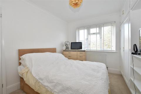 16 Lymescote Gardens, Sutton, SM1 2PN