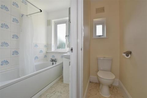 16 Lymescote Gardens, Sutton, SM1 2PN