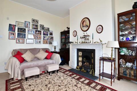 3 bedroom apartment for sale - Fort Paragon, Margate, Kent