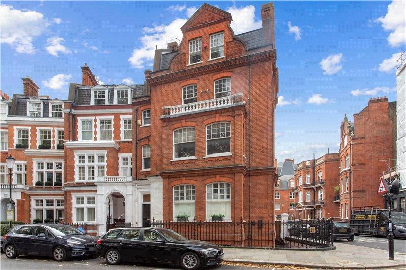 Roland Gardens, London, SW7 2 bed apartment £1,000,000