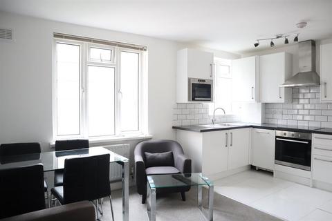11 Manor Vale, Brentford, TW8 9JP