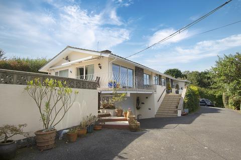 4 bedroom detached bungalow for sale - Rue Collas Simon, Torteval, Guernsey, GY8