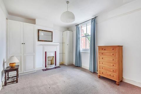 125 Harpsden Road, Henley-on-thames, RG9 1ED