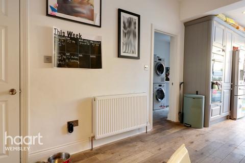 42 Dewsbury Road, London, NW10 1ER