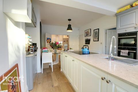 42 Dewsbury Road, London, NW10 1ER