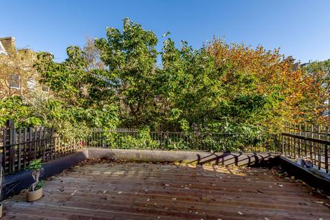First Floor Flat, 19 Westgate Terrace, London, SW10 9BT