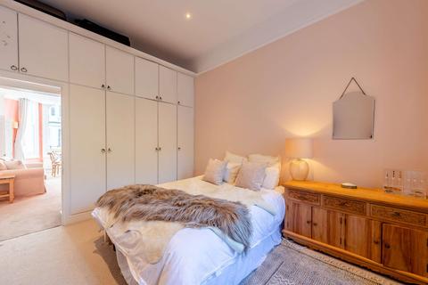 First Floor Flat, 19 Westgate Terrace, London, SW10 9BT