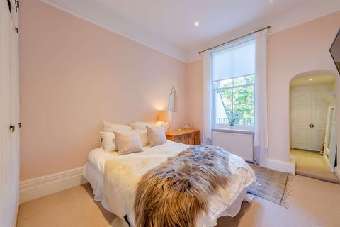 First Floor Flat, 19 Westgate Terrace, London, SW10 9BT