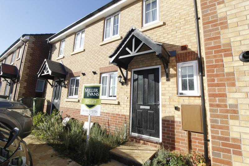 49 Gardeners Place, Sutton Grange, Shrewsbury, SY2 6FH 2 bed semi