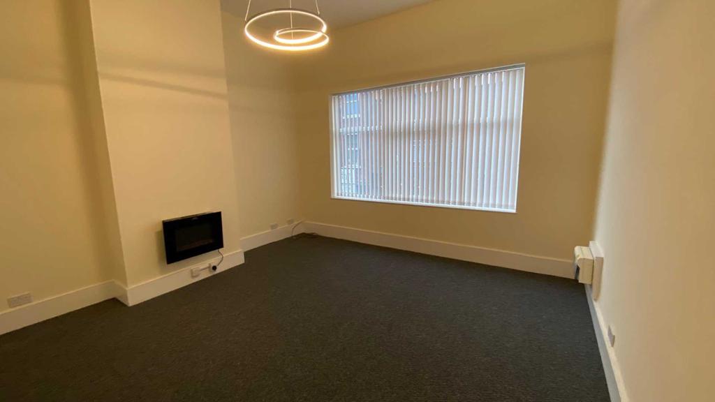 Bridge Street, Earlestown 1 bed flat £625 pcm (£144 pw)