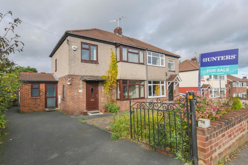 Foxholes Lane, Calverley, Leeds, LS28 3 bed semidetached house £300,000