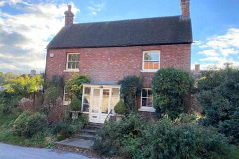 3 bedroom detached house to rent, The Green, Aldbourne