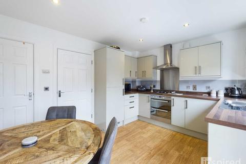 8 Bunkers Crescent, Bletchley, Milton Keynes, MK3 6FP