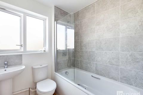 8 Bunkers Crescent, Bletchley, Milton Keynes, MK3 6FP