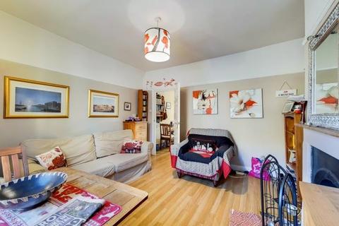 20a Royal Hill, London, SE10 8RT