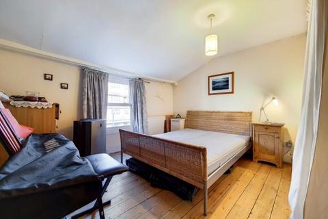 20a Royal Hill, London, SE10 8RT