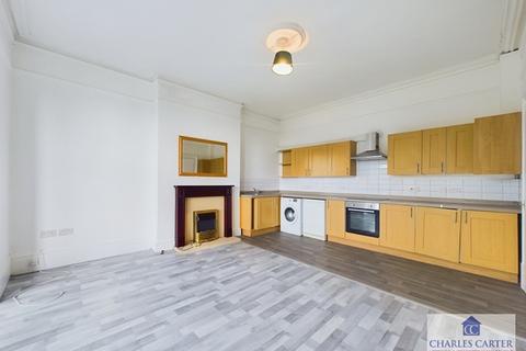 2 bedroom flat to rent, Ashford House, Rainbow Hill, Worcester