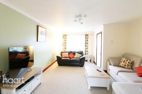 19 Emmer Green, Luton, LU2 8UH