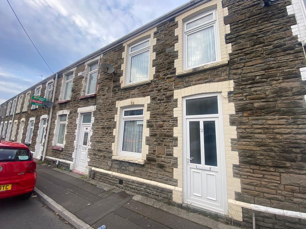 Eva Street, Neath, Neath Port Talbot. 2 bed terraced house £625 pcm