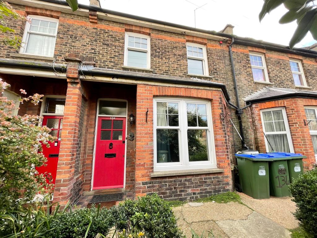 Chapel Street, Newhaven BN9 3 bed terraced house £300,000