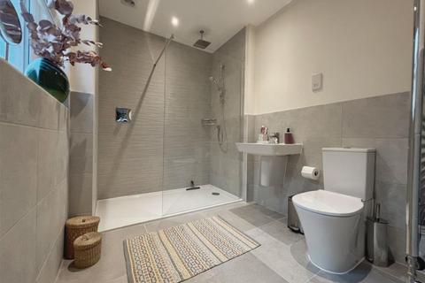 49 Jopling Road, Bisley, Woking, GU24 9FN