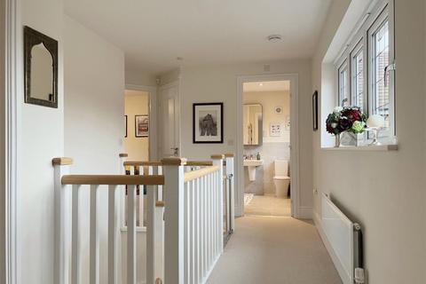 49 Jopling Road, Bisley, Woking, GU24 9FN