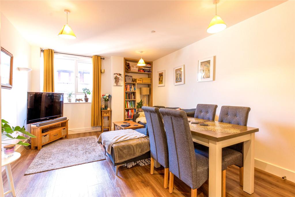 Kitchen/Reception
