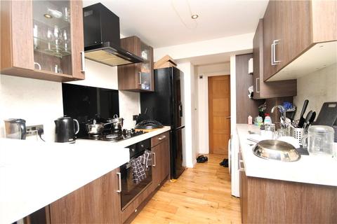 40 Stanley Grove, Croydon, CR0 3QU