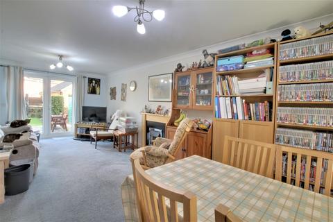 4 bedroom detached house for sale - St. Francis Drive, Chatteris