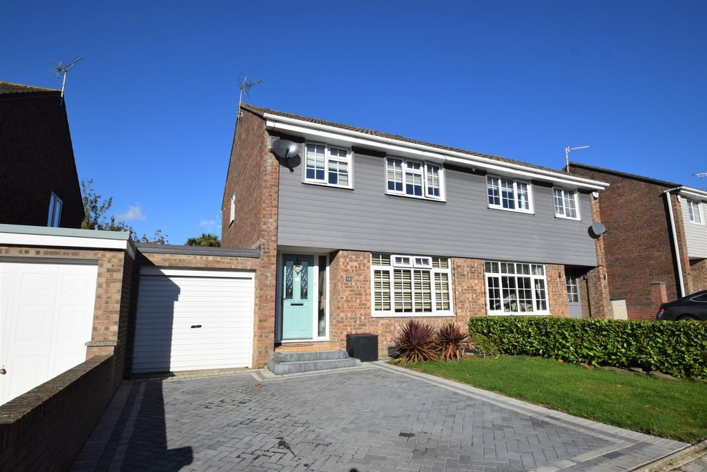 10 Tewdrig Close, Llantwit Major, Vale Of CF61 1SZ 3 bed semi