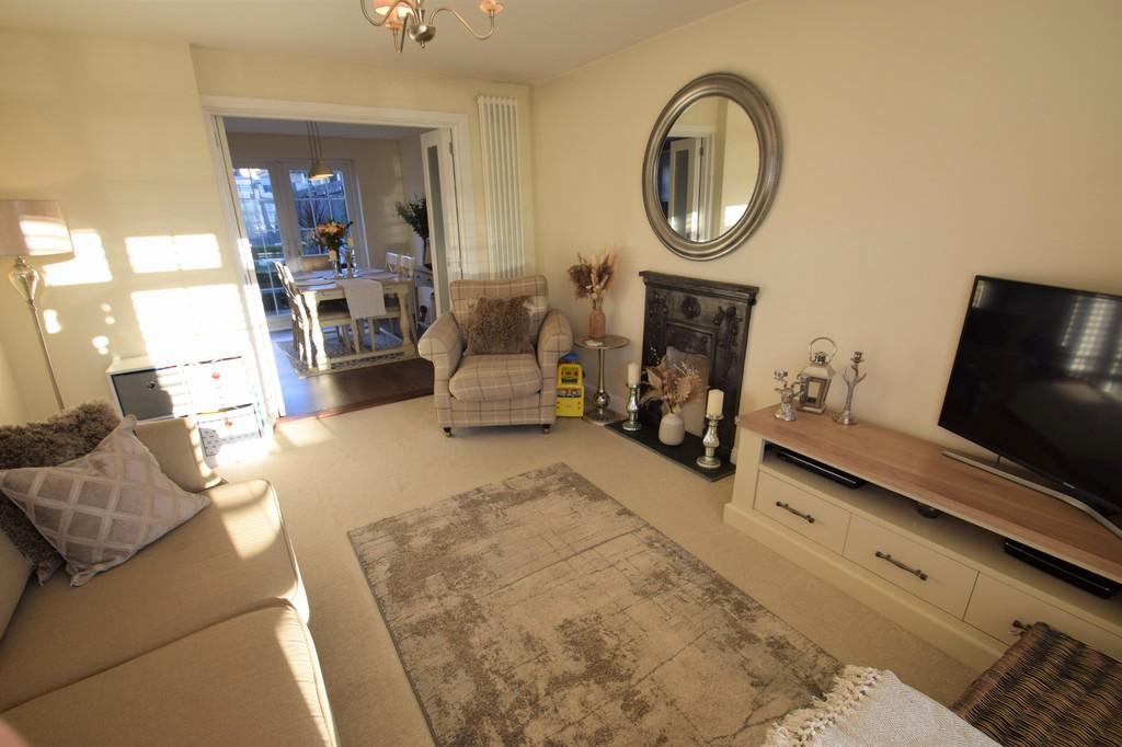 10 Tewdrig Close, Llantwit Major, Vale Of CF61 1SZ 3 bed semi