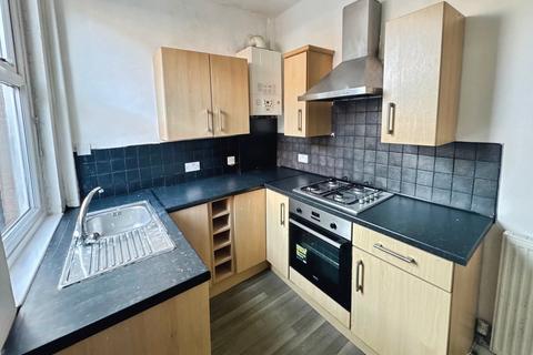 2 bedroom end of terrace house to rent, Watkin Street, Rochdale OL16