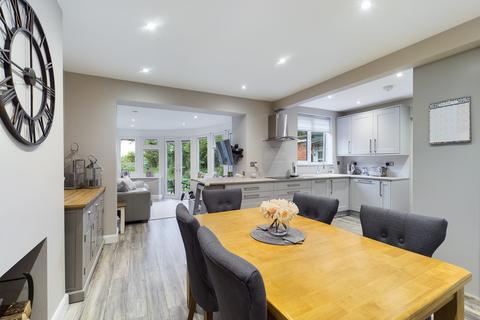 35 Littleheath Road, South Croydon, CR2 7SG