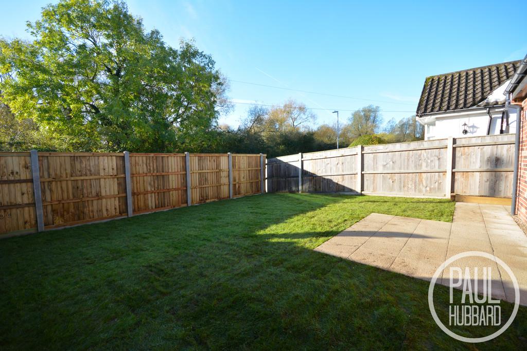 Hall Road, Lowestoft 2 bed detached house £300,000