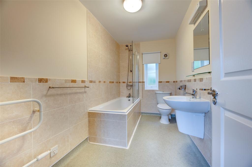 Main Bathroom