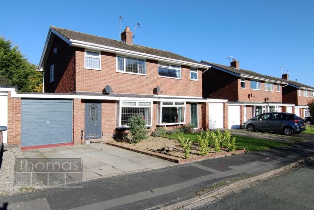Oaklands, Guilden Sutton, Chester, CH3 3 bed semidetached house £260,000