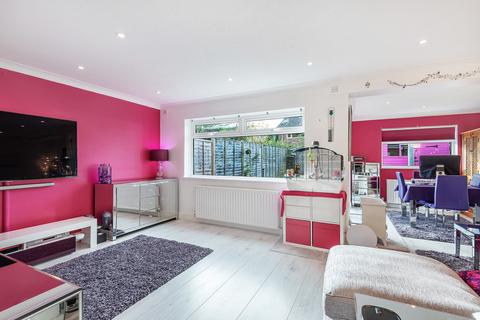 7 Burns Close, South Wonston, Winchester, SO21 3HG