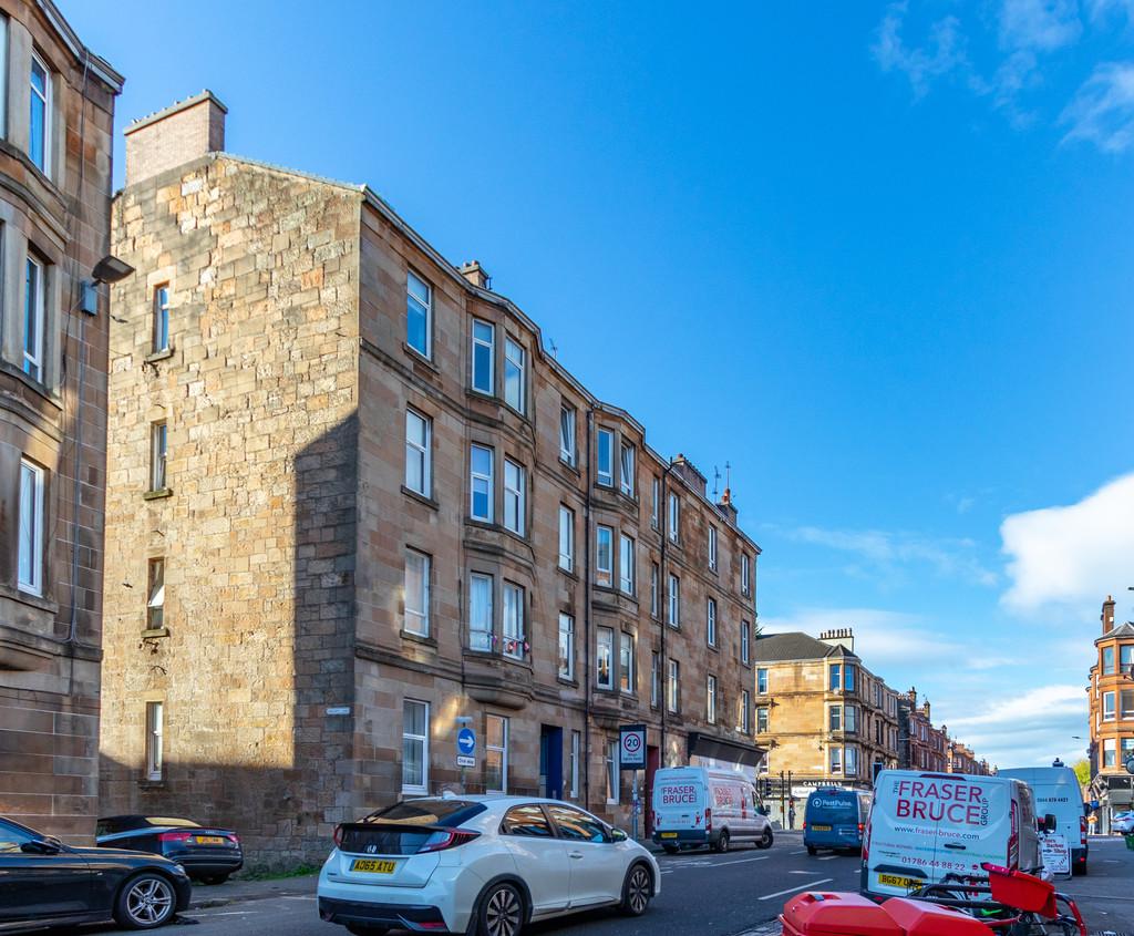 Calder Street, Govanhill, Glasgow 2 bed flat for sale £95,000