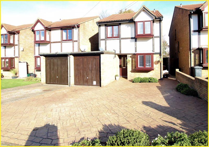 Hawes Lane, West Wickham 3 bed detached house £675,000