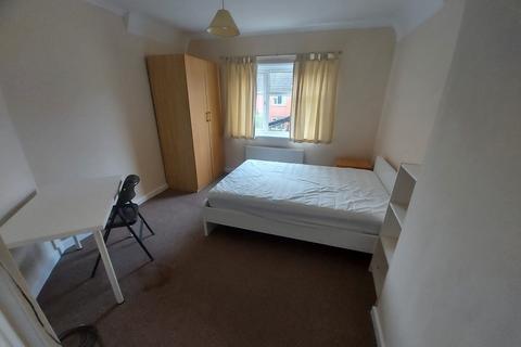 4 bedroom house to rent - Walsall Street, ,
