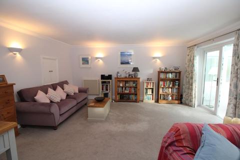 Flat 7, Palm Court David Penhaligon Way, Truro, TR1 2XT