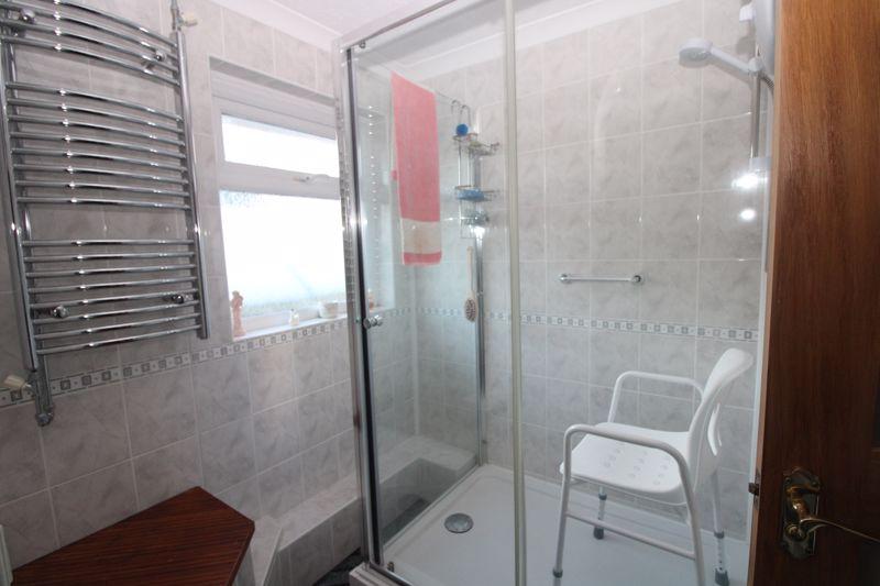 Separate shower in