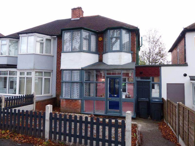Milburn Road, Kingstanding... 3 bed semidetached house £175,000