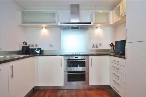 2 bedroom flat to rent, Discovery Dock, 2 South Quay Square, Canary Wharf, London, E14 9RU