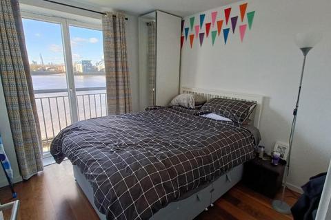 1 bedroom flat to rent, Naxos Buildings, 4 Hutchings Street, Westferry, Canary Wharf, South Quay, London, E14 8JR