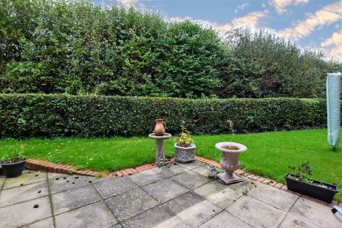 1 bedroom bungalow for sale, Bekonscot Court, Giffard Park, Milton Keynes