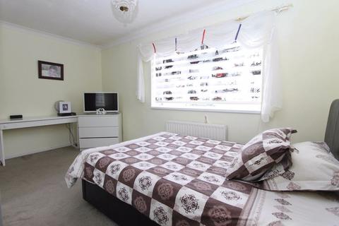 2 bedroom maisonette for sale - Avon Close, Worcester Park