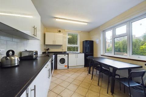 8 bedroom semi-detached house to rent, 26 Endcliffe Terrace Road, Hunters Bar